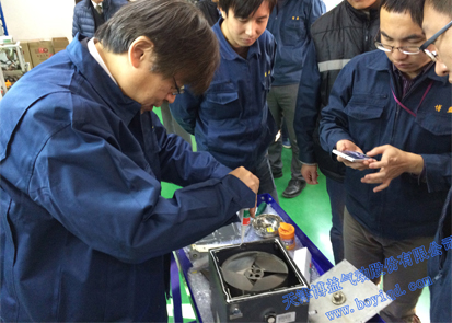 1557904152800089.jpg 品川公司社長蒞臨技術指導3-2.jpg